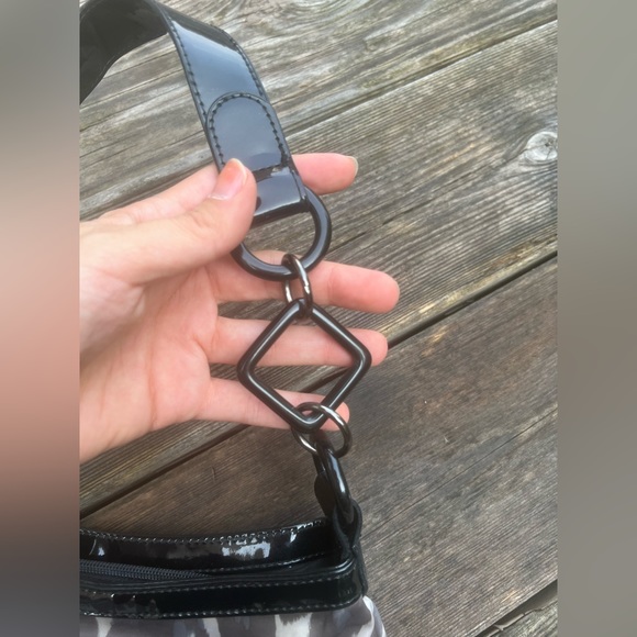 LeSportsac Boutique Leopard Print grey & black Shoulder small Purse - Picture 11 of 12